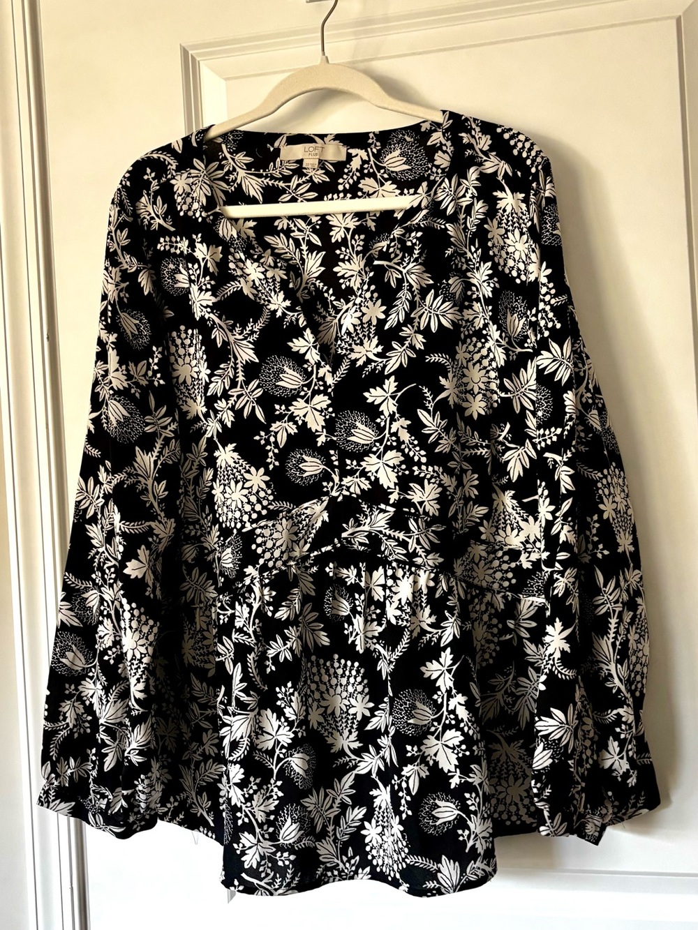 LOFT Black and White Floral V-Neck Tunic